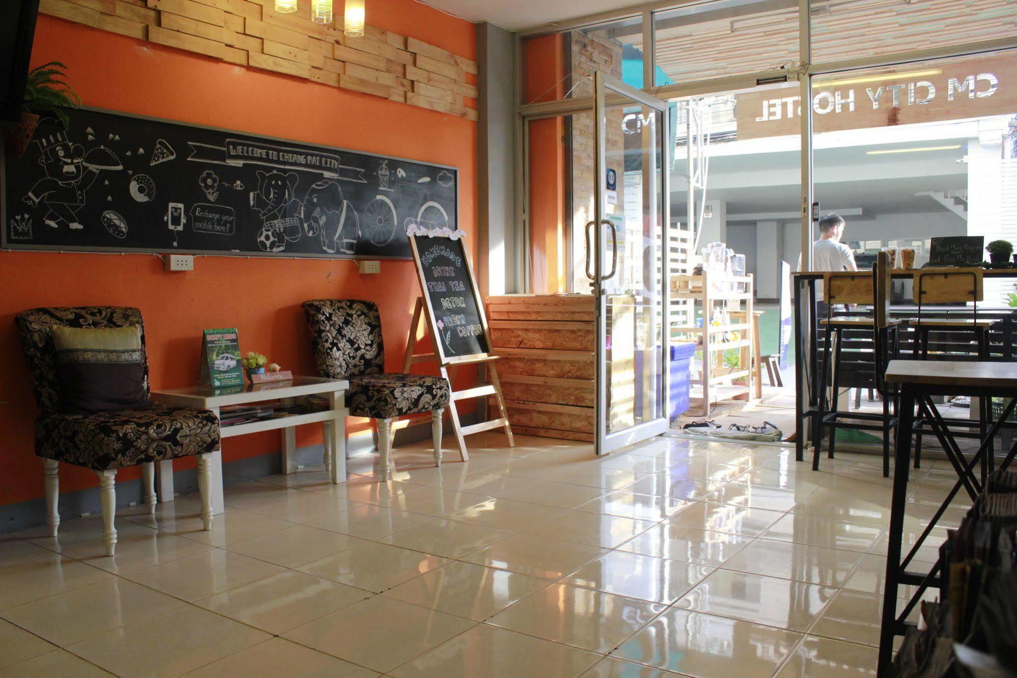 Cm City Hostel Chiang Mai Exterior photo